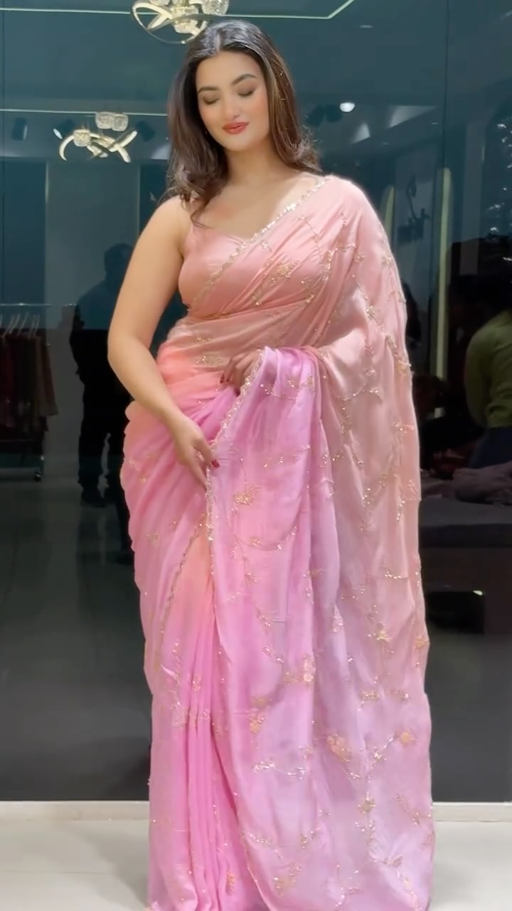 Pink Patola x Kutchi Moti Embroidery Saree | A Celebration of Heritage & Modern Luxury ❤️ - Image 2