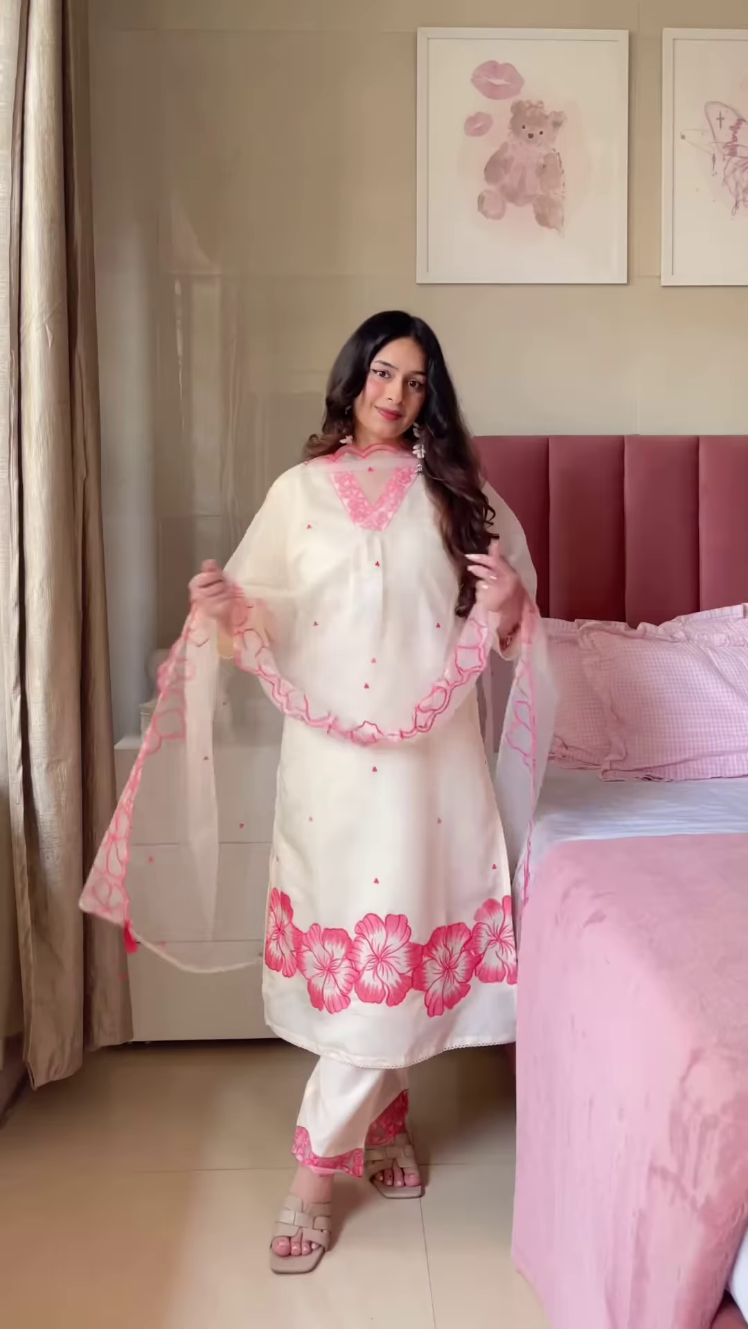 Cream Kurta with Black Embroidered Floral Dupatta – Elegant Ethnic Set for Women - Image 7