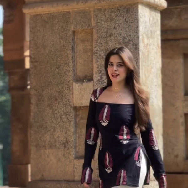 ✨ Mirror Work Kurtis – Shine Bright with Every Step