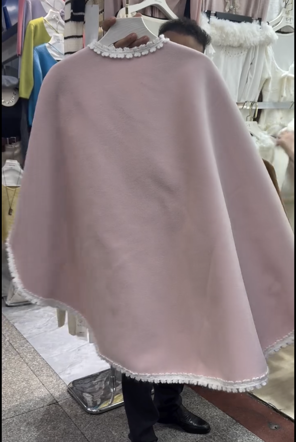 The Ultimate Guide to the Tie-Waist Wrap Coat: Your Most Flattering and Versatile Outerwear Staple - Image 4