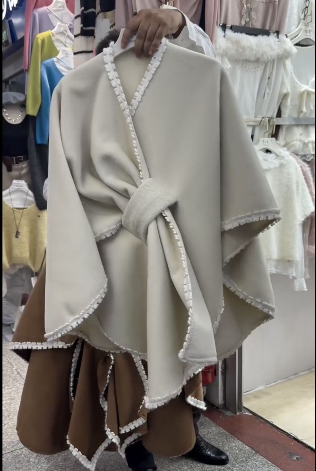 The Ultimate Guide to the Tie-Waist Wrap Coat: Your Most Flattering and Versatile Outerwear Staple - Image 5