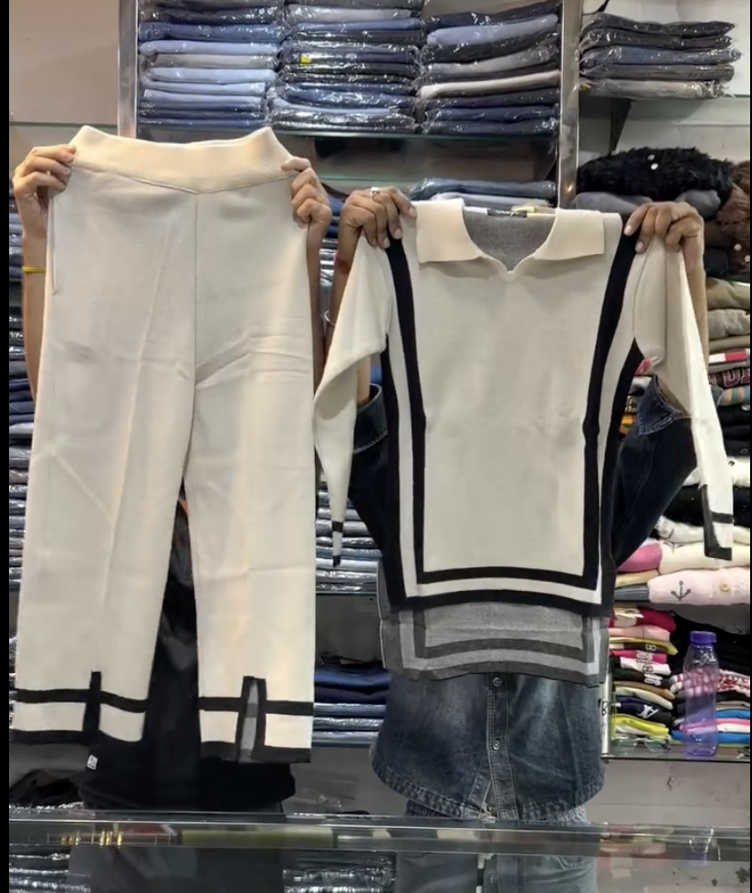 Snug & Stylish: Your Guide to Winter Cozy Fashion Essentials for Women - Image 3