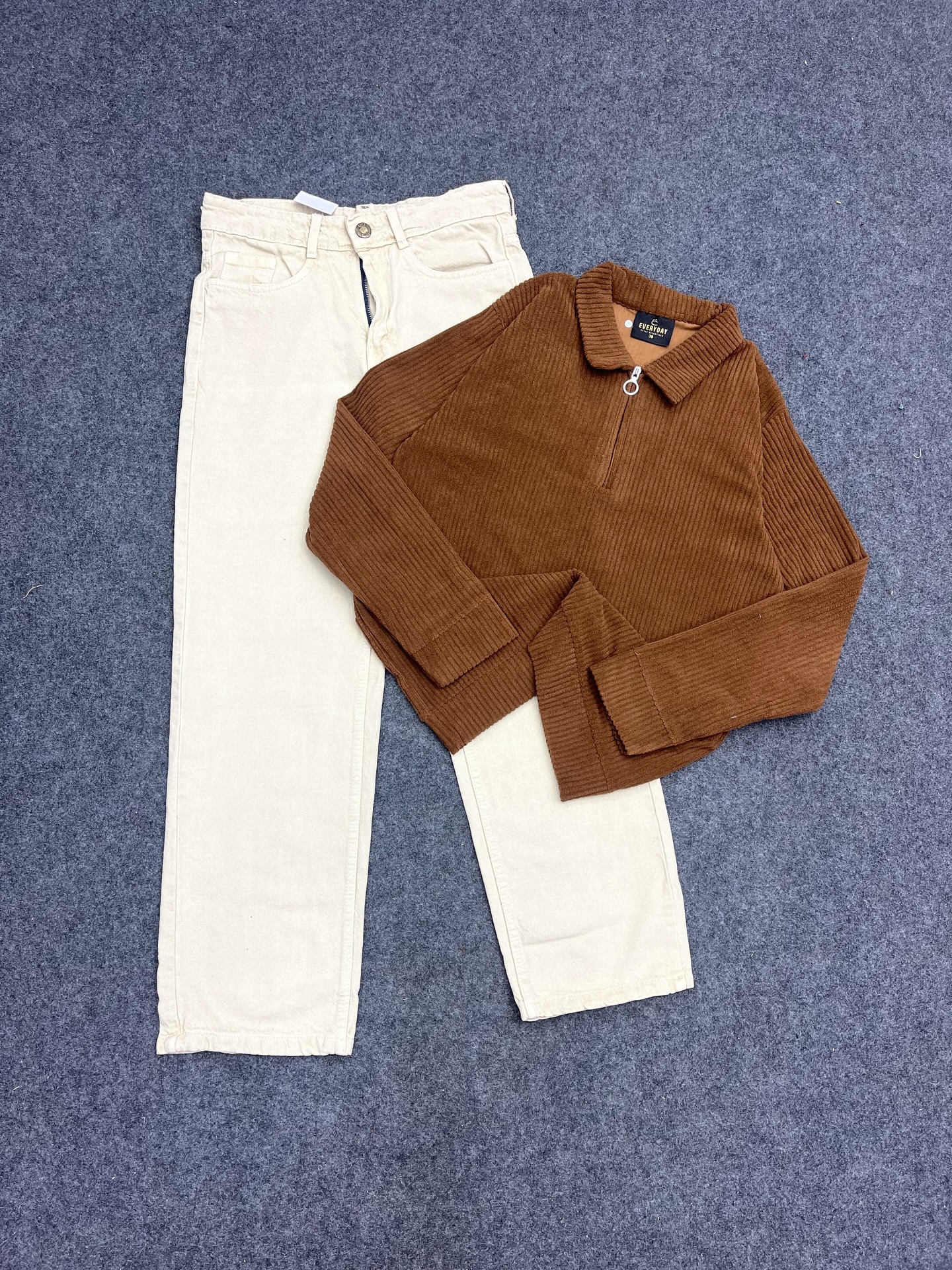 π€π€ Black Corduroy Half-Zip Jacket & White Jeans β Modern Casual with a Premium Edge π€π€ - Image 6