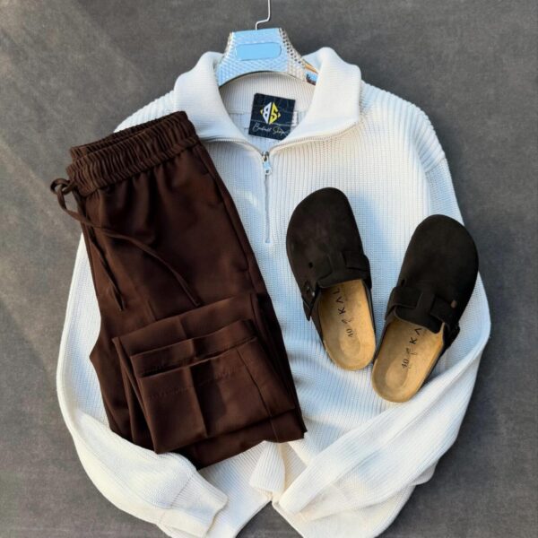✨ White Half-Zip Sweater with Dark Brown Cargo Pants & Birkenstock Boston Suede Clogs – Effortless Casual Chic ✨