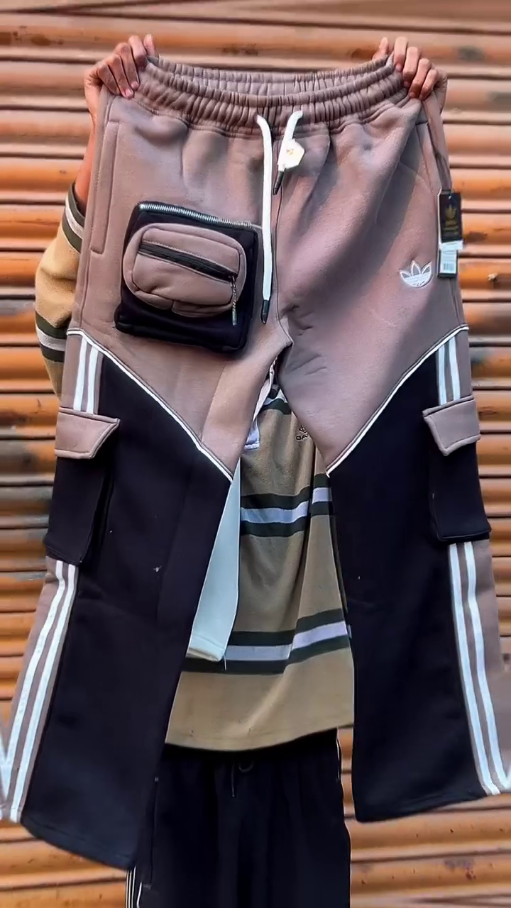⚫⚪ Black & White Colorblock Cargo Pants – Style Meets Functionality ⚪⚫ - Image 3