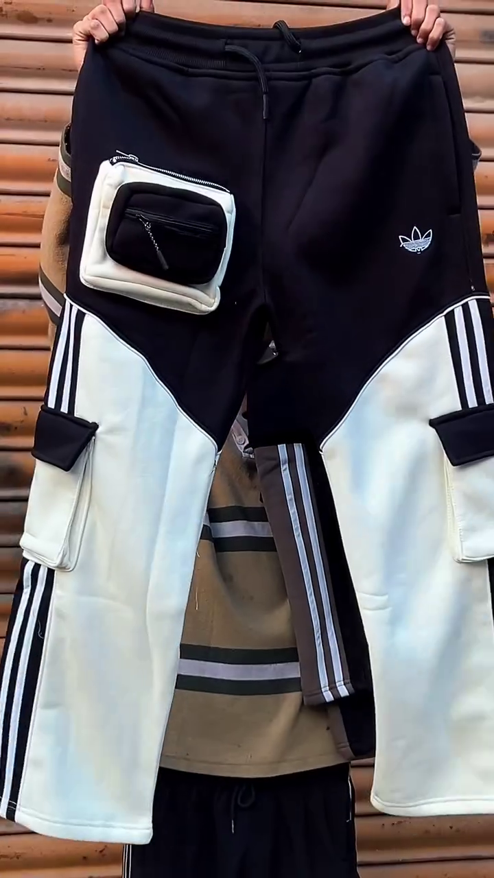 ⚫⚪ Black & White Colorblock Cargo Pants – Style Meets Functionality ⚪⚫