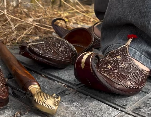 Men’s Leather Punjabi Juttis / Khussa Shoes with Embroidery – Traditional Craftsmanship Meets Stylish Comfort 👞✨ - Image 2