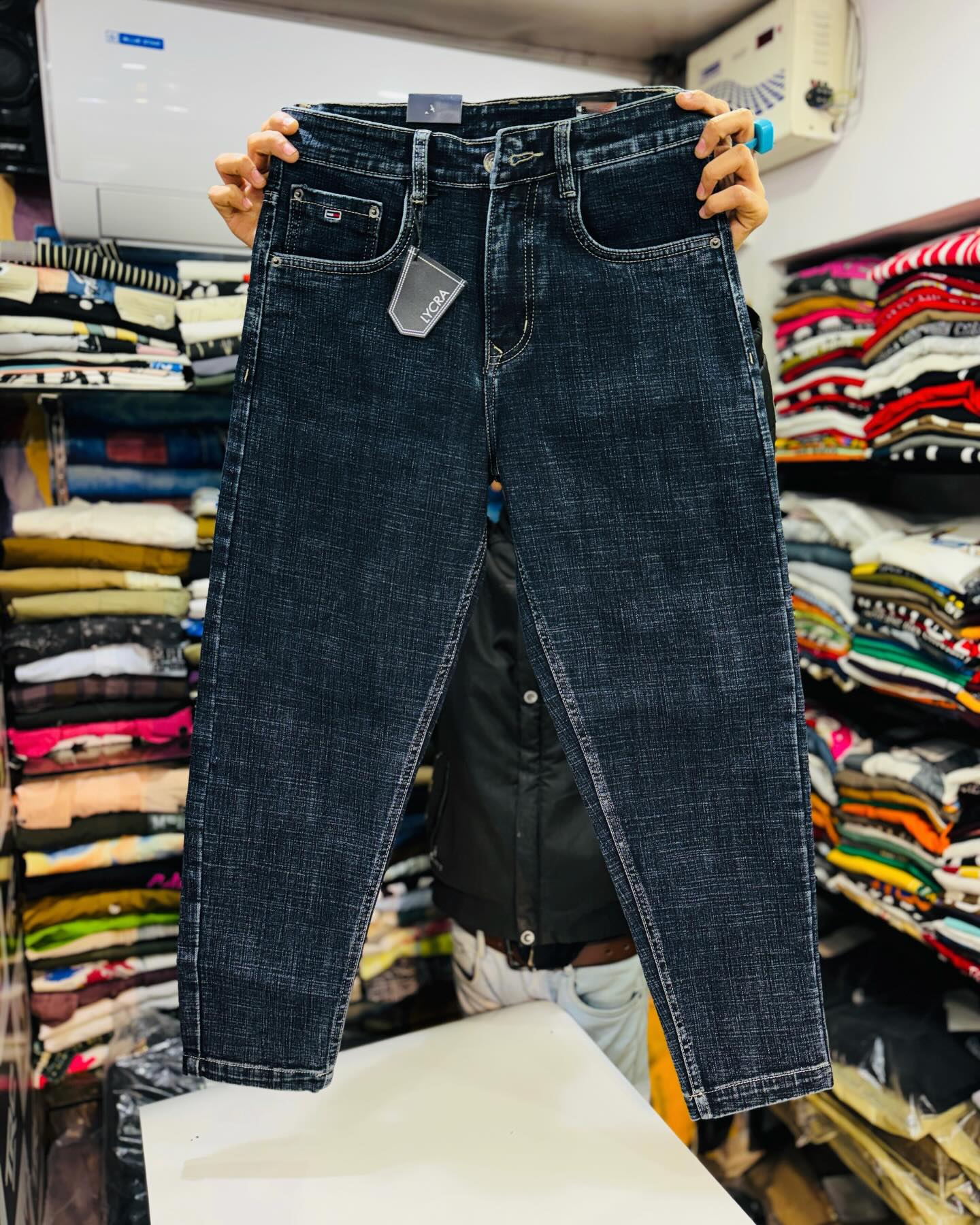 👖 Effortless Style Meets Ultimate Comfort – Blue Mom-Fit Jeans You’ll Love! - Image 5