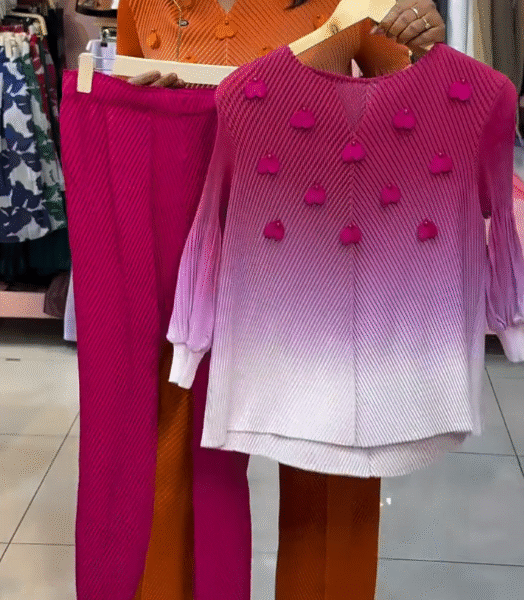 ✨ Pleated Ombre Co-Ord Set – Where Artful Color Meets Effortless Elegance