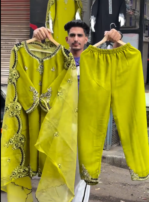 π Lime Green Embroidered Kurta Set with Palazzo Pants & Dupatta β Fresh, Festive & Effortlessly Elegant β¨