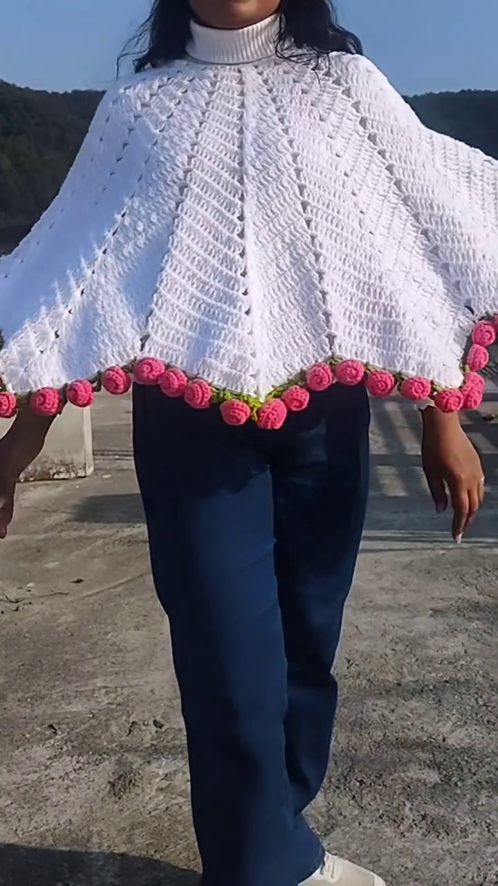 πΉ Elegant Rose Poncho β Cozy, Chic & Effortlessly Stylish β¨π§£