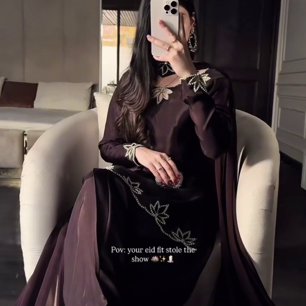 🤎 Brown Natural Crepe Embroidery Work Salwar Suit – Timeless Elegance in Every Thread 🤎