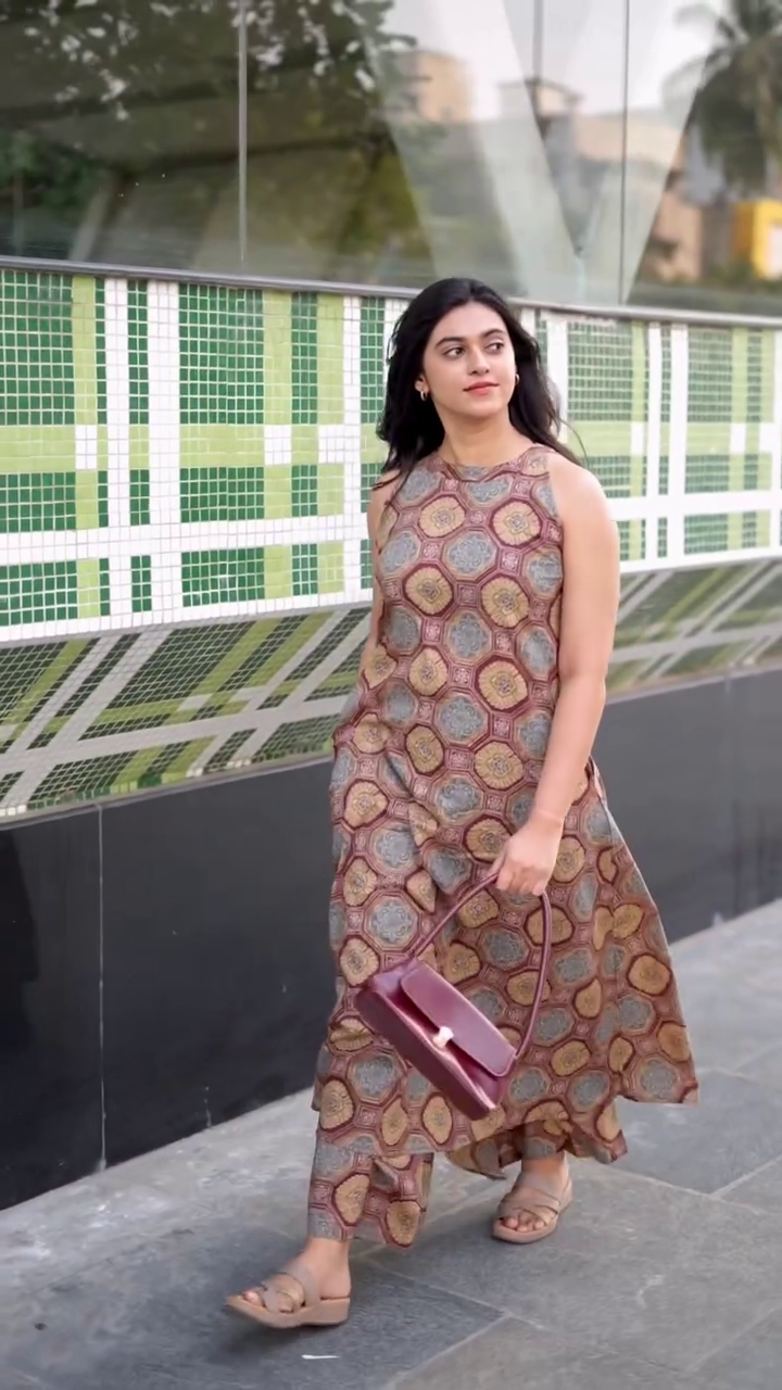 Elegant Women’s Pure Cotton Kurta with Palazzo Set – Comfort Meets Ethnic Charm - Image 2