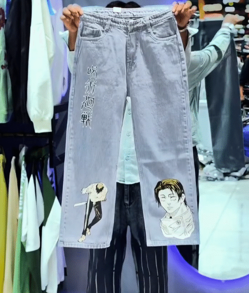 💙 Make a Bold Statement with Light-Wash Graphic Jeans 💙