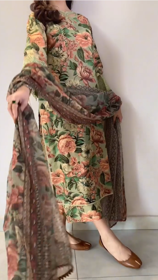 Elegant Green Floral Kurta Set with Lace-Detail Sleeves & Matching Dupatta – A Perfect Blend of Grace and Comfort - Image 3