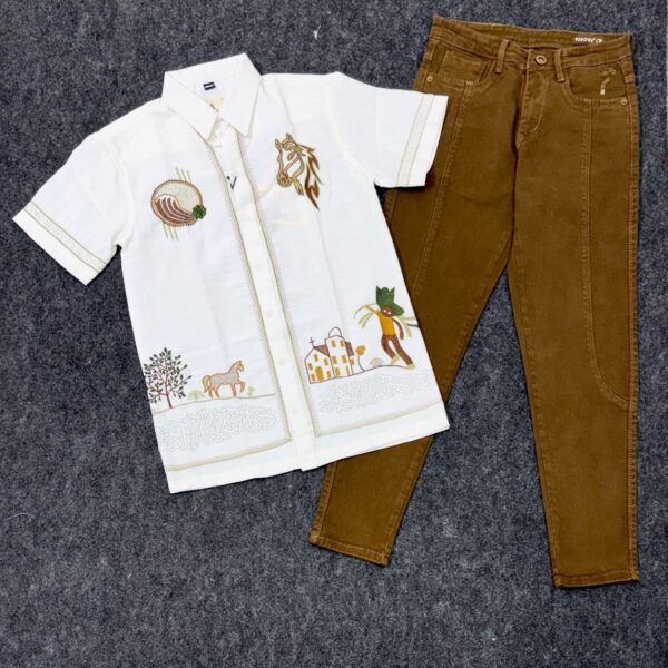 ✨ Effortless Style: Embroidered Short-Sleeve Shirt with Brown Jeans Combo ✨