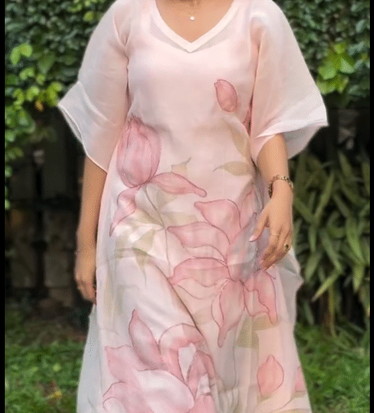 Hand-Painted Lotus Motif Kaftan Dress – Artisanal Elegance by The Âme Stories