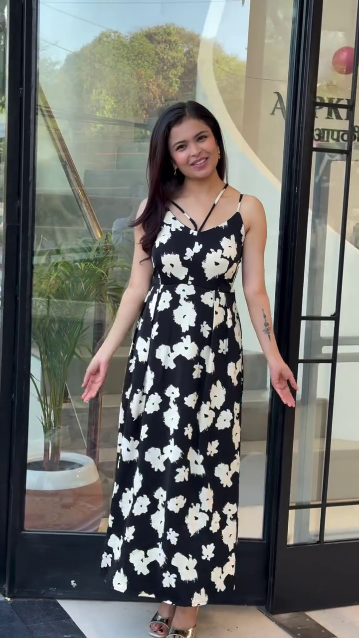 Heavy Designer Western Dress for Women – Glamorous, Elegant & Perfect for Special Occasions ✨
