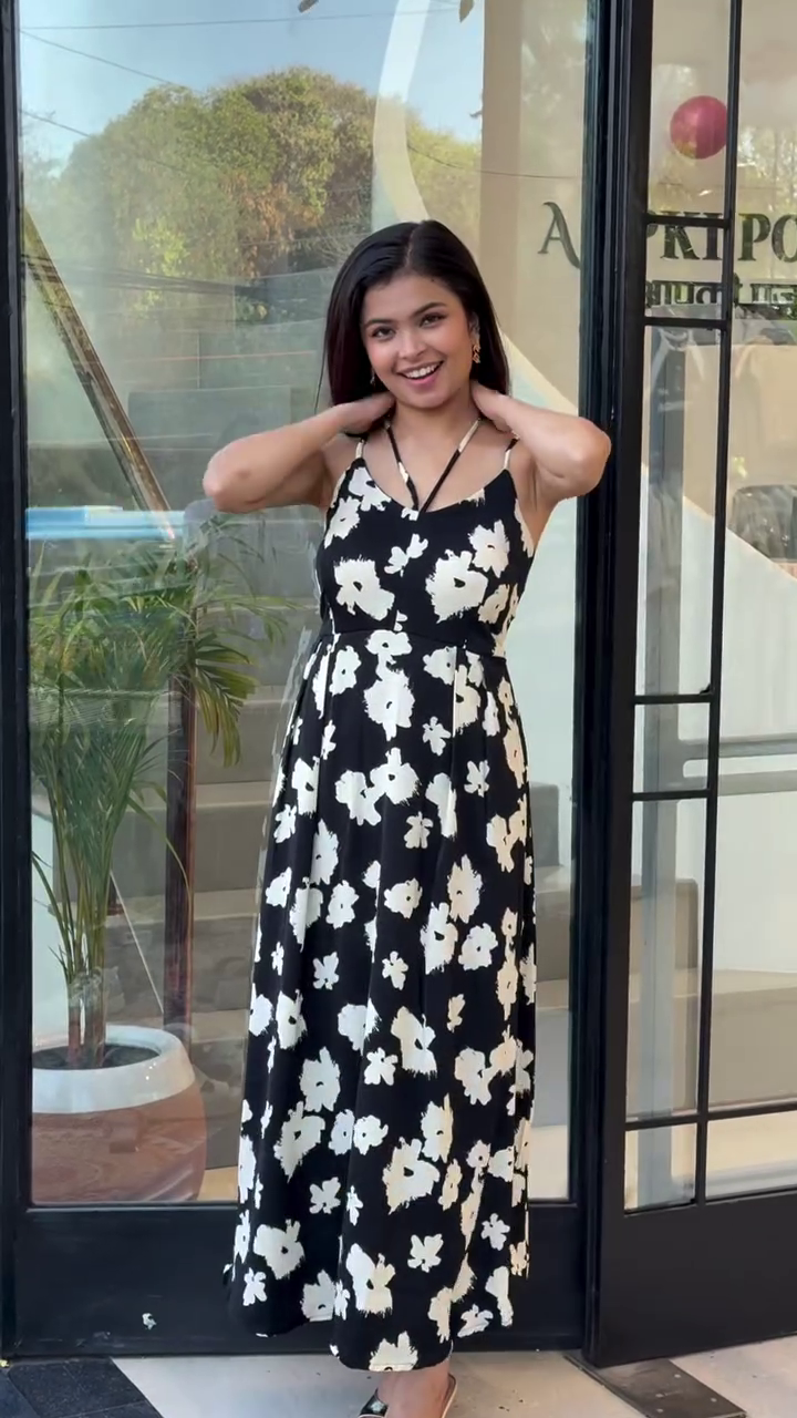 Heavy Designer Western Dress for Women – Glamorous, Elegant & Perfect for Special Occasions ✨ - Image 3