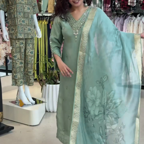 Elegant Green Chanderi Cotton Kurta Set with Printed Palazzo & Floral Dupatta – Ethnic Charm Redefined