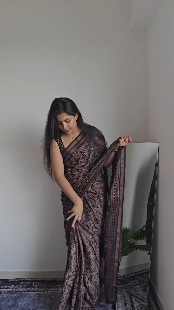 π€ Elegance Redefined: Black Modal Silk Saree with Ajrakh & Badla Work π€