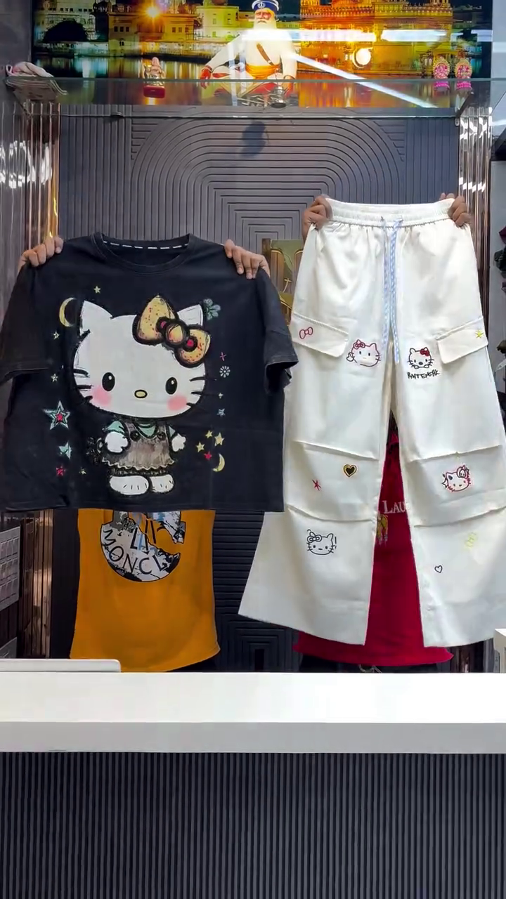 π Cute Meets Cool: Hello Kitty Tee with White Cargo Pants π - Image 2