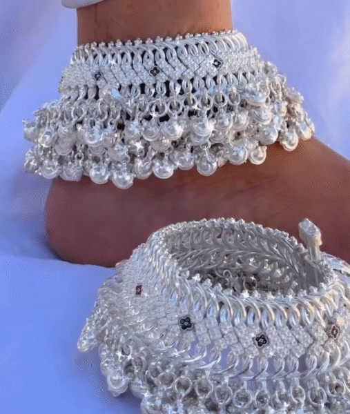 “Royal Heritage: Traditional Rajasthani & Jodhpuri Kadla Silver Anklets (Payal)” 🤍🔔✨